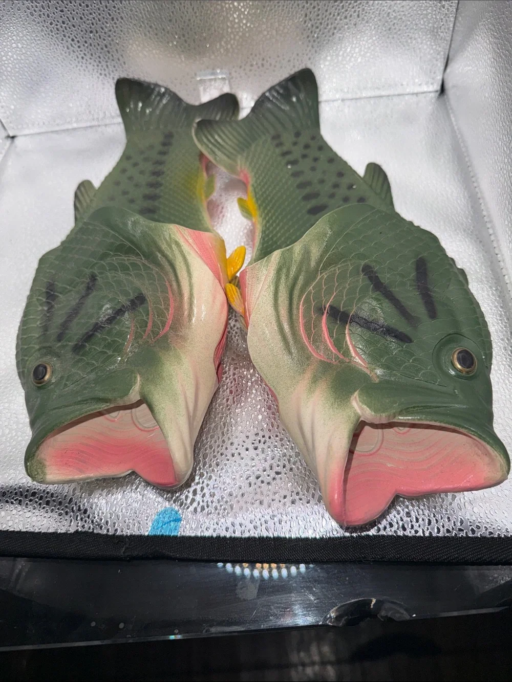Green Fish-Shaped Pet Toy Slippers - Unbranded